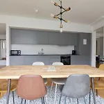 Lejlighed Beautiful Flat With 3 Bedrooms And 2 Baths *