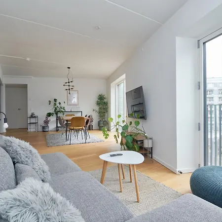 Appartement Beautiful Flat With 3 Bedrooms And 2 Baths *