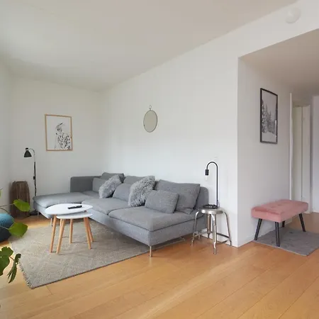 Beautiful Flat With 3 Bedrooms And 2 Baths * קופנהגן