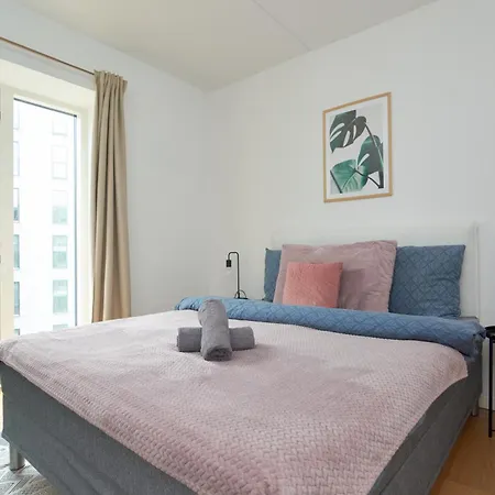 Beautiful Flat With 3 Bedrooms And 2 Baths Διαμέρισμα